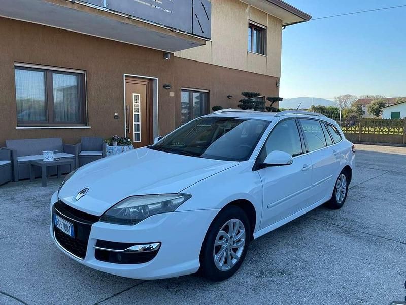 Usata Renault Laguna III 150 CV (110 kW) 2011 Station wagon