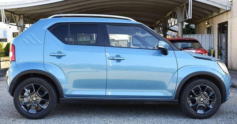 Usata Suzuki Ignis 90 CV (66 kW) 2017 Blu/azzurro Utilitaria