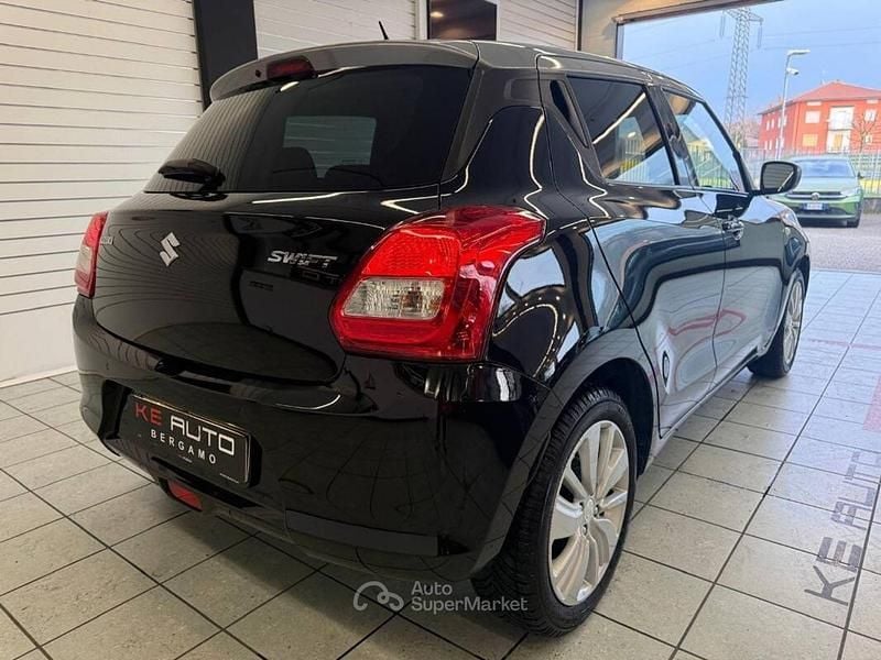 Usata Suzuki Swift Cool 90 CV (66 kW) 2019 Nero Utilitaria