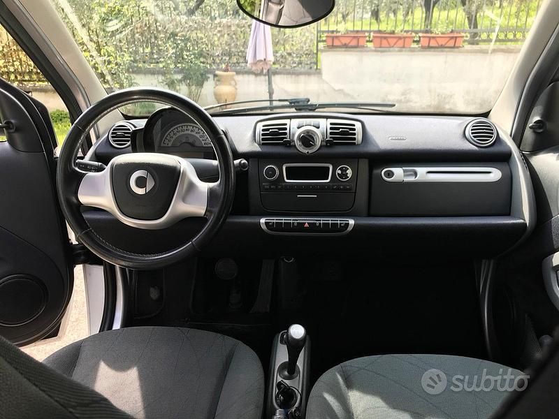 Usata Smart ForTwo Coupé 71 CV (52 kW) 2011 Bianco Coupé