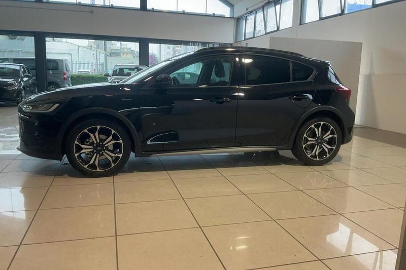Usata Ford Focus Active 155 CV (114 kW) 2022 Nero