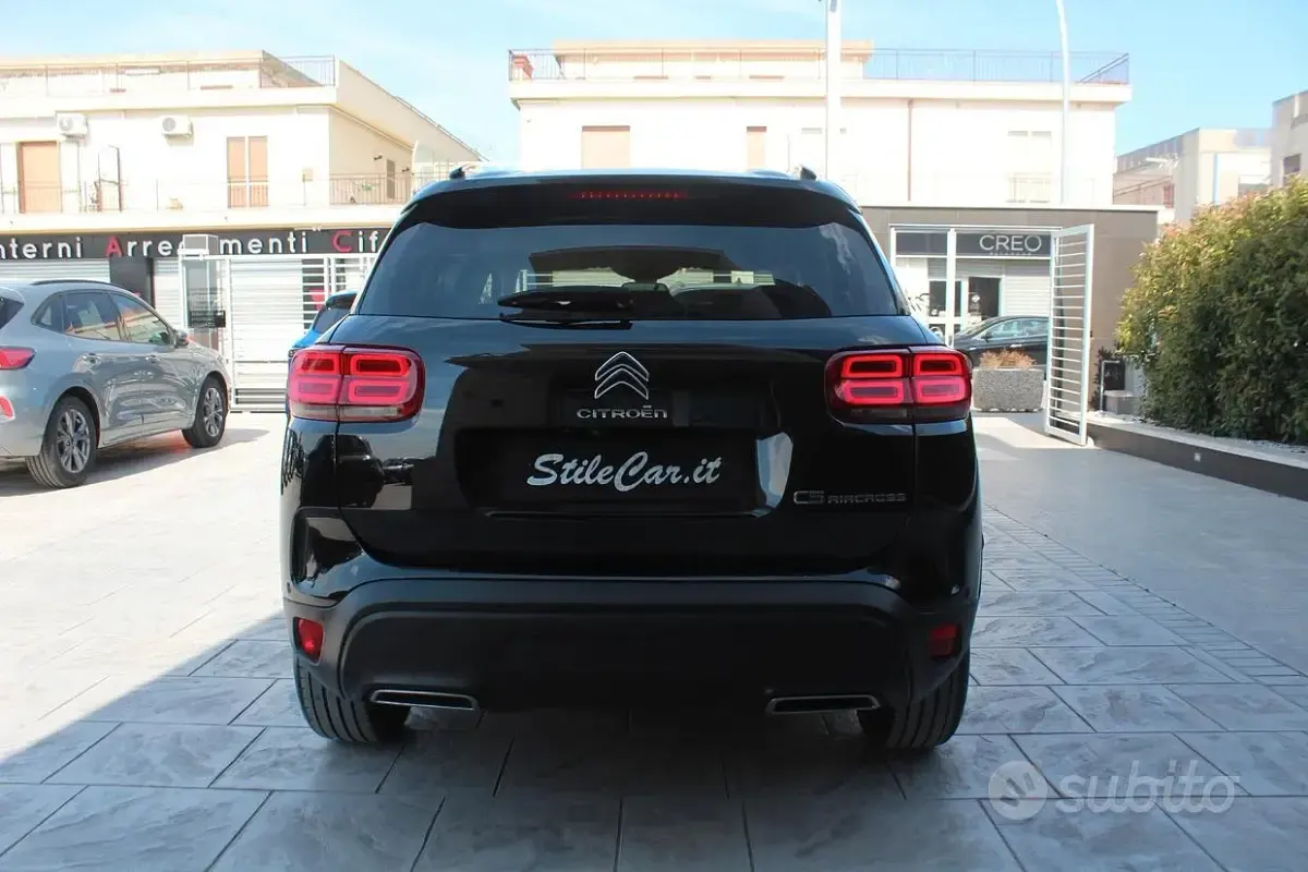 Usata Citroën C5 Shine 131 CV (96 kW) 2020 Nero Station wagon