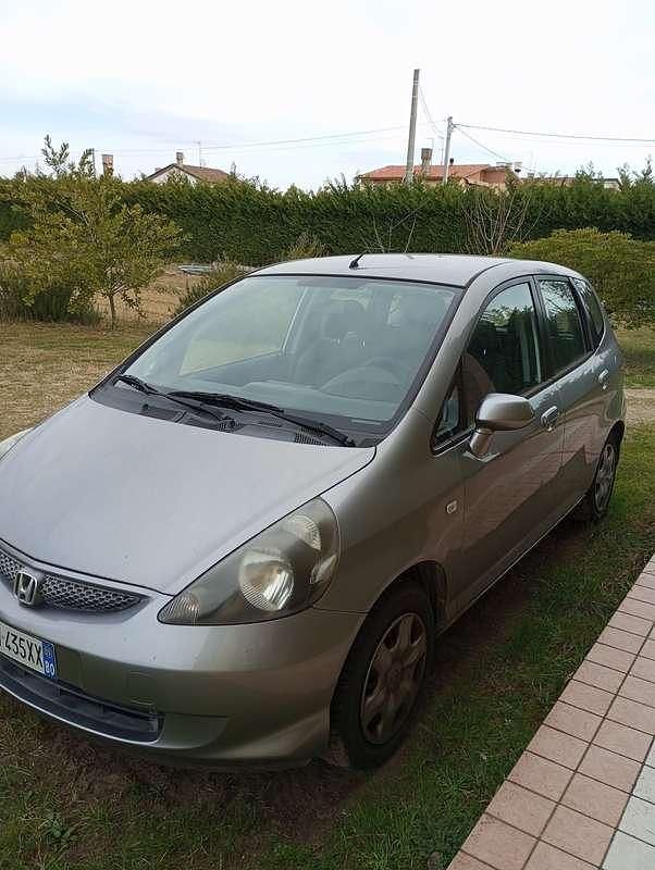 Usata Honda Jazz S 77 CV (56 kW) 2005 Grigio Utilitaria