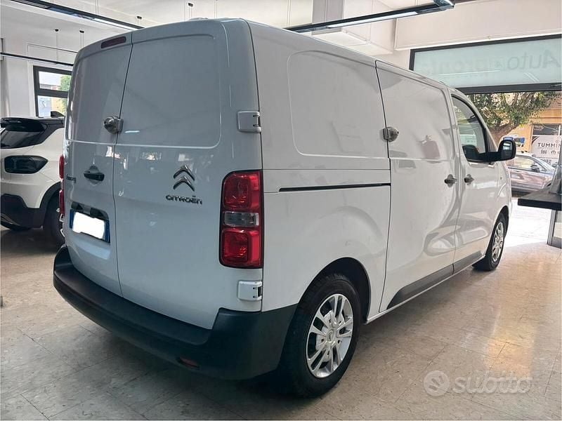Usata Citroën Jumpy 120 CV (88 kW) 2022 Bianco Monovolume