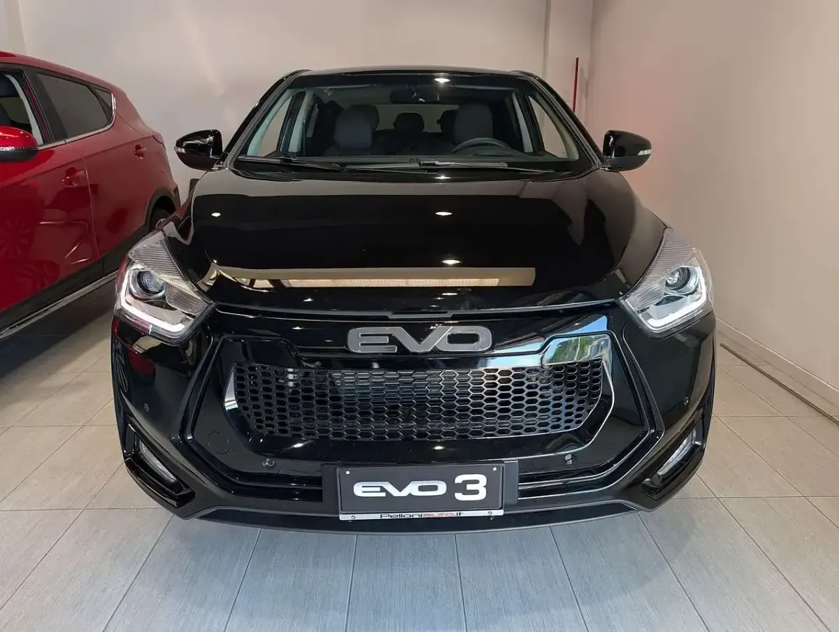 Nuova EVO Evo 3 113 CV (83 kW) 2026 Nero SUV