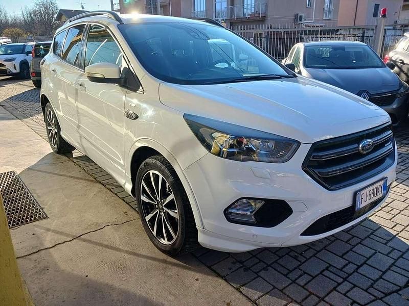 Usata Ford Kuga ST-Line 163 CV (119 kW) 2017 SUV