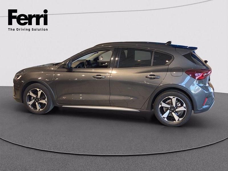 Usata Ford Focus Active 125 CV (91 kW) 2022 Magnetic grey SUV
