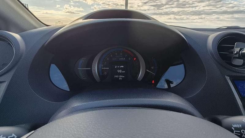 Usata Honda Insight 88 CV (64 kW) 2009 Grigio Berlina