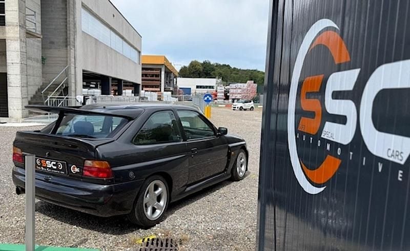 Usata Ford Escort RS 220 CV (161 kW) 1994 Gray Berlina