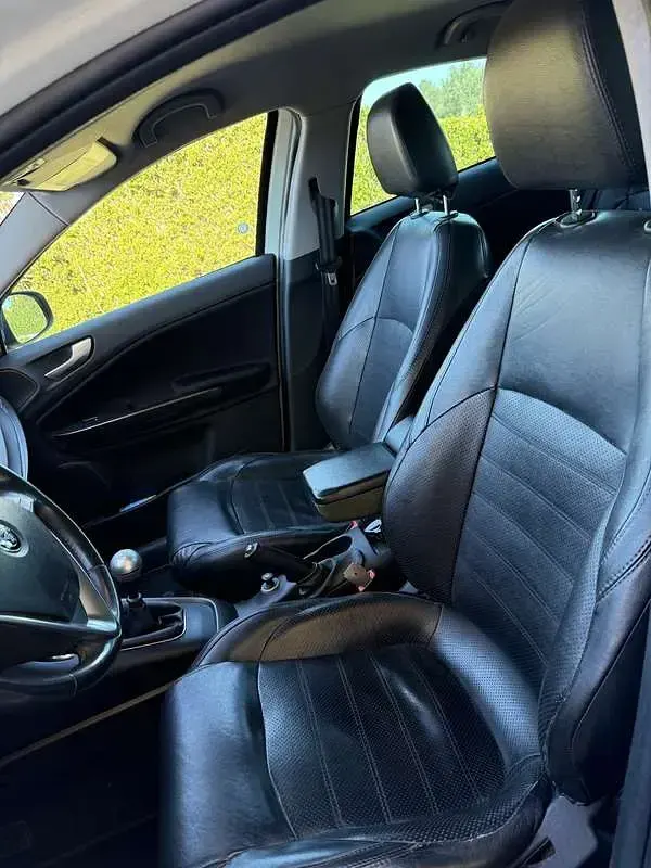Usata Alfa Romeo Giulietta Exclusive 105 CV (77 kW) 2015 Utilitaria