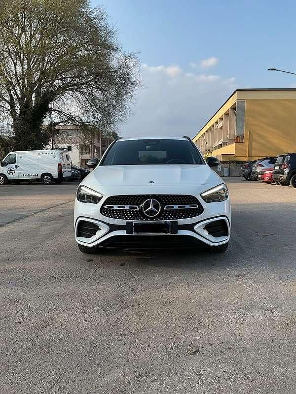 Usata Mercedes GLA250 Advanced Plus 163 CV (119 kW) 2023 Bianco SUV