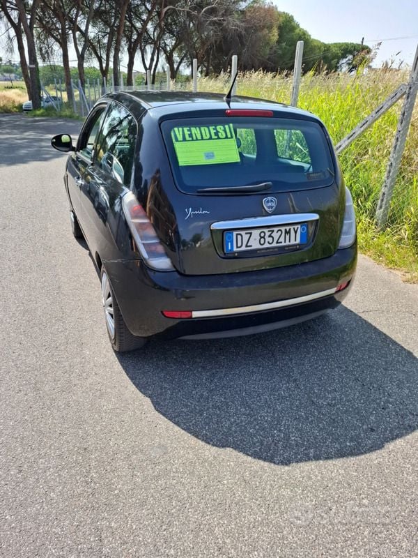 Usata Lancia Ypsilon 77 CV (56 kW) 2010 Nero Utilitaria