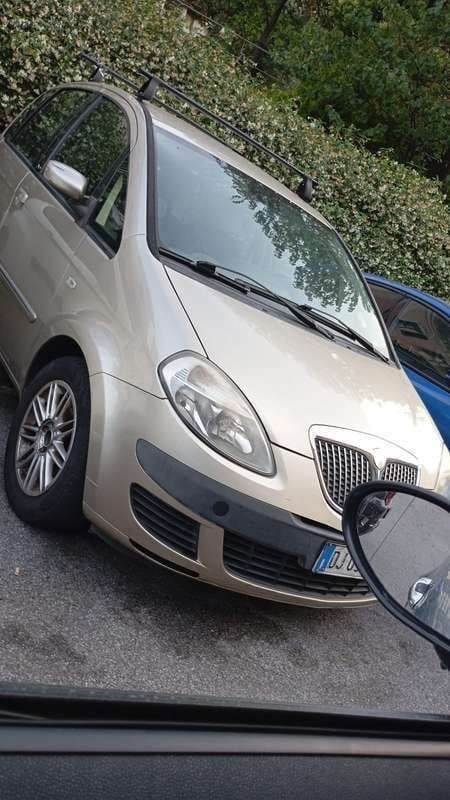 Oro Usata 2007 Lancia Musa Monovolume | 1300 € (Super prezzo) - Immagine 1/4