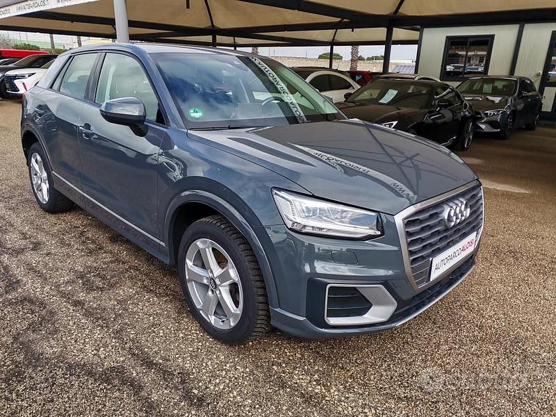 Usata Audi Q2 Sport 116 CV (85 kW) 2016 Grigio SUV