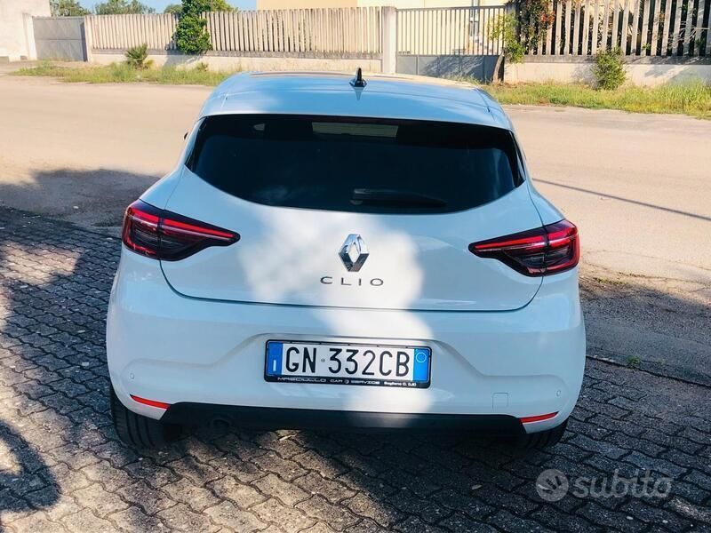 Usata Renault Clio V Evolution 101 CV (74 kW) 2023 Bianco Berlina