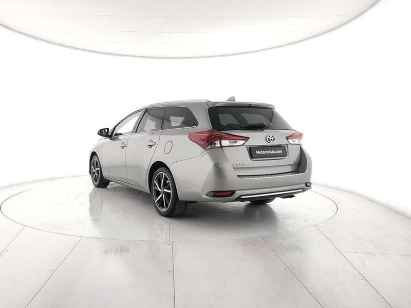 Usata Toyota Auris Touring Sports Style 99 CV (72 kW) 2017 Argento Station wagon