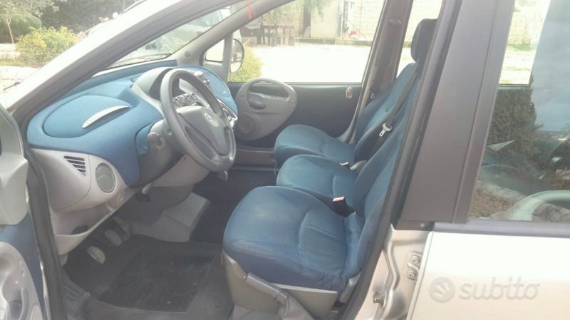 Usata Fiat Multipla 116 CV (85 kW) 2006 Grigio Monovolume