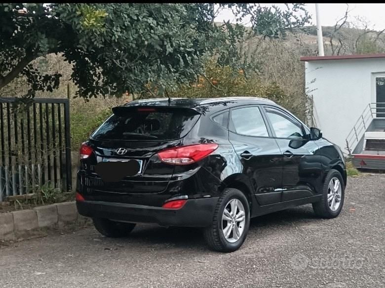 Nero Usata 2013 Hyundai ix35 SUV | 7400 € (Buon prezzo) - Immagine 1/4