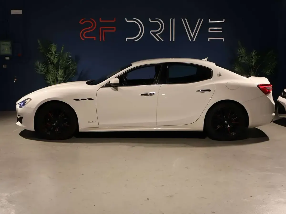 Usata Maserati Ghibli GranLusso 349 CV (256 kW) 2019 Bianco Berlina