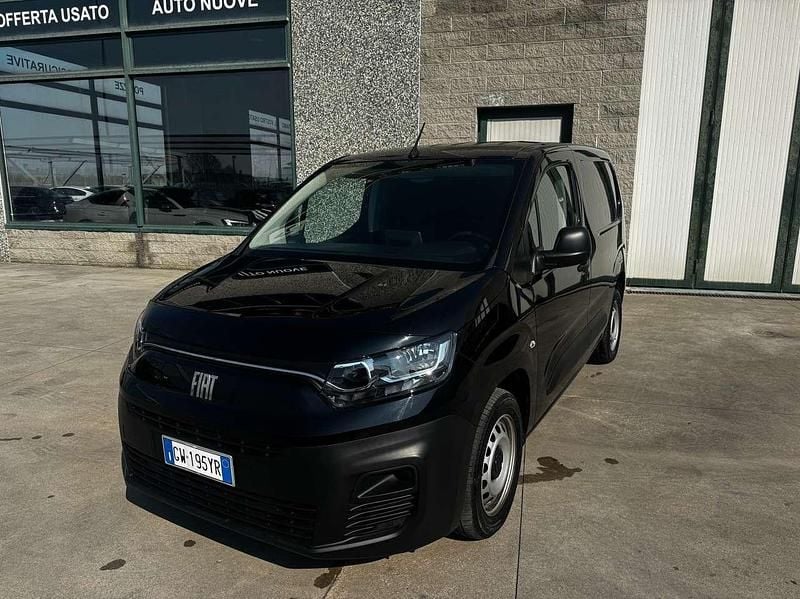 Usata Fiat Doblò 102 CV (75 kW) 2025 Nero Monovolume