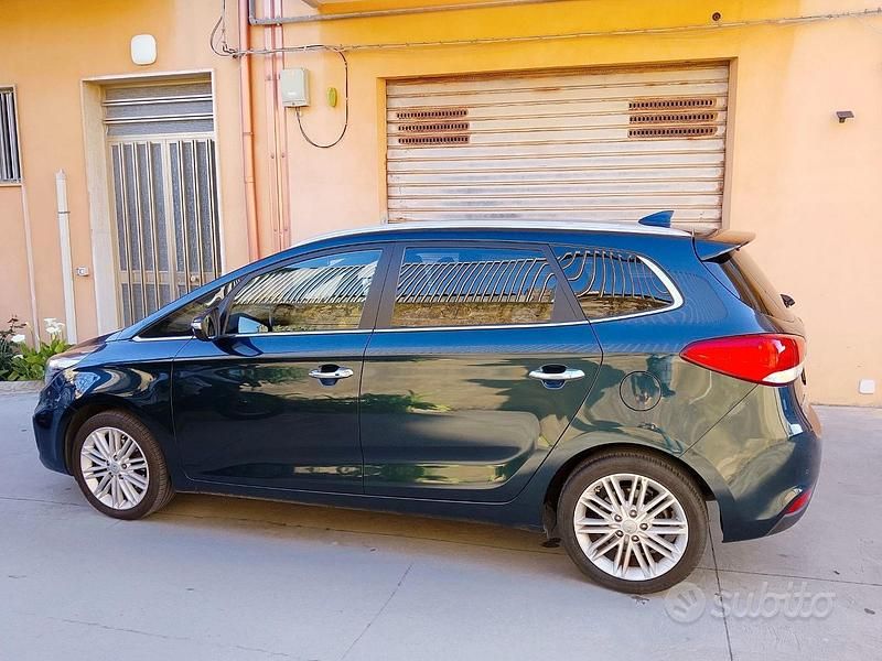 Usata Kia Carens 116 CV (85 kW) 2017 Blu Monovolume