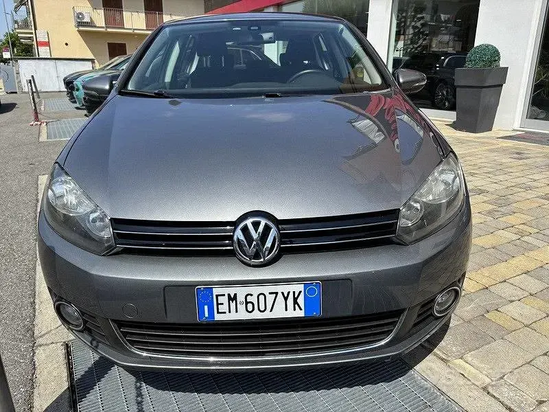 Usata VW Golf VII Trendline 105 CV (77 kW) 2012 Grigio Berlina