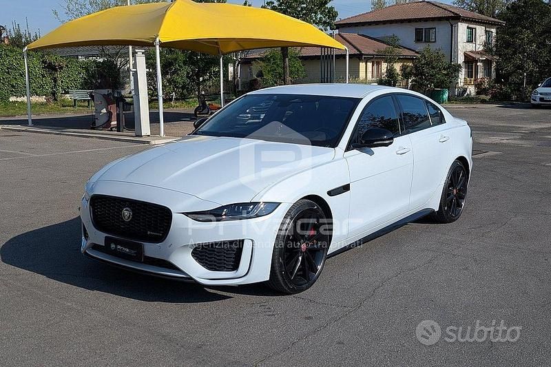 Usata Jaguar XE R-Dynamic 204 CV (150 kW) 2021 Bianco Berlina