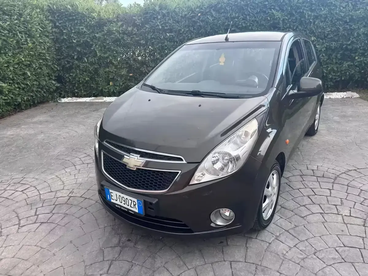 Usata Chevrolet Spark LS 65 CV (47 kW) 2011 Marrone Utilitaria