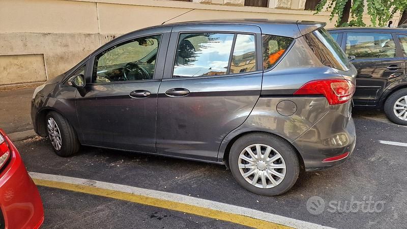 Usata Ford B-MAX 75 CV (55 kW) 2016 Grigio Monovolume