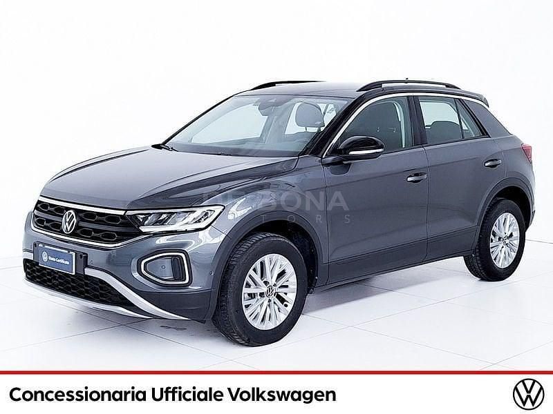 Indium grey / nero Usata 2023 VW T-Roc Life SUV | 25.800 € (Buon prezzo) - Immagine 1/4