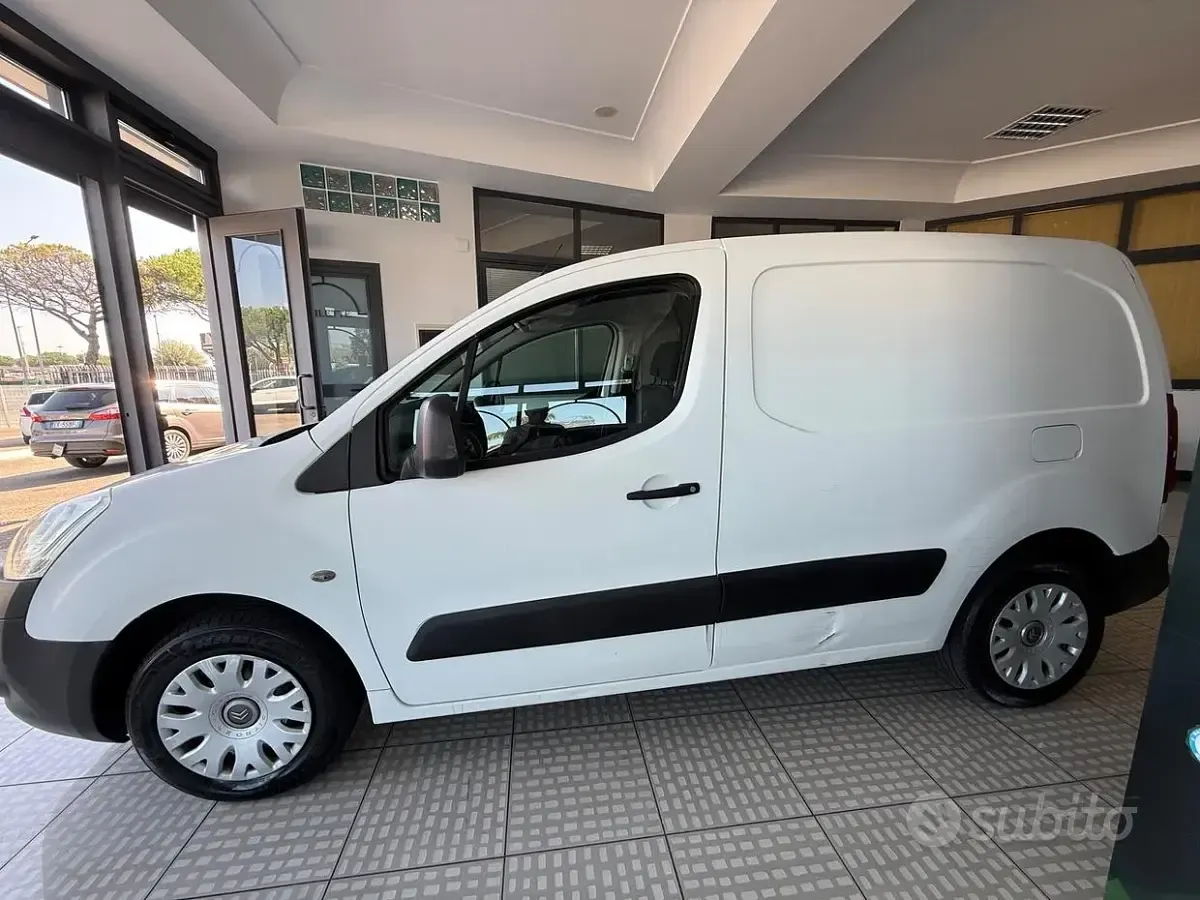 Usata Citroën Berlingo Business Class 90 CV (66 kW) 2010 Bianco Monovolume