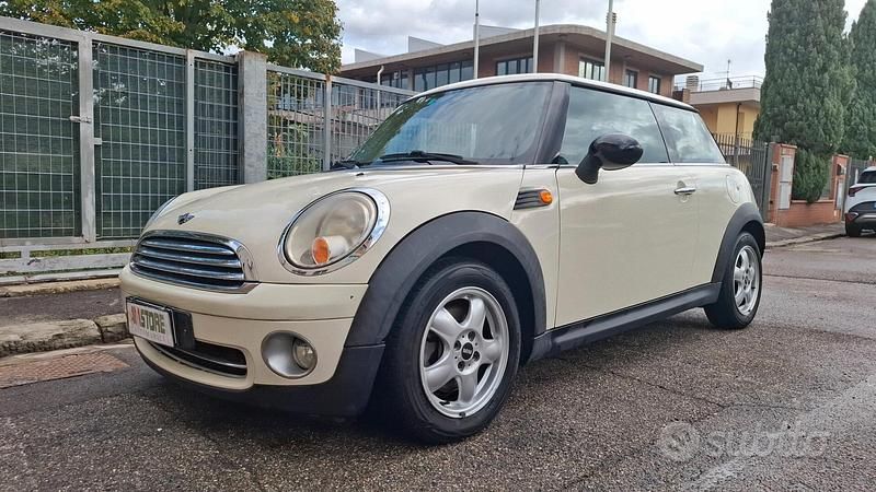 Usata Mini ONE Chili 95 CV (69 kW) 2008 Beige Utilitaria