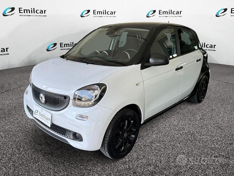 Bianco Usata 2017 Smart ForTwo Cabrio Cabrio | 11.000 € (Buon prezzo) - Immagine 1/4