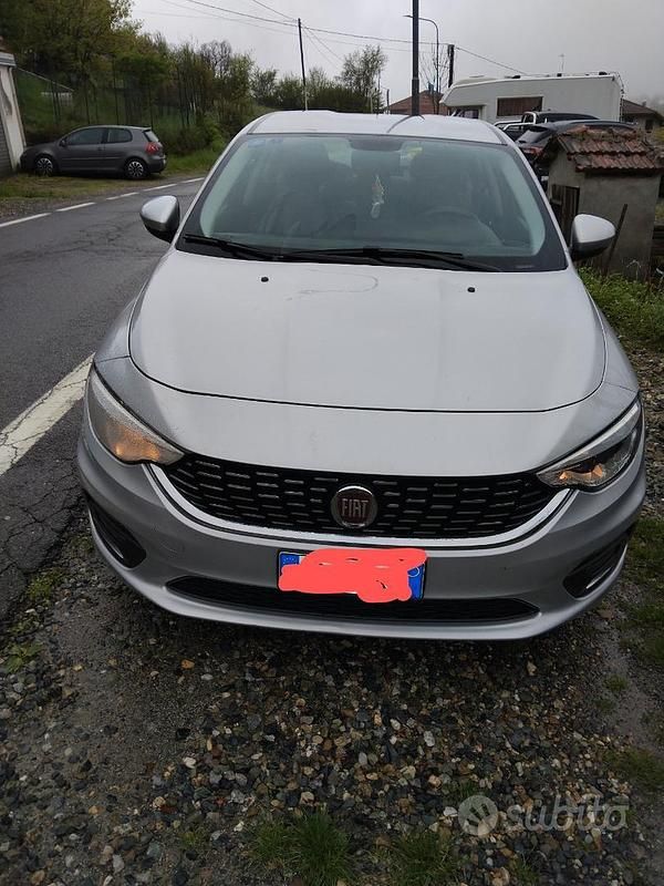 Usata Fiat Tipo 95 CV (69 kW) 2018 Grigio Berlina