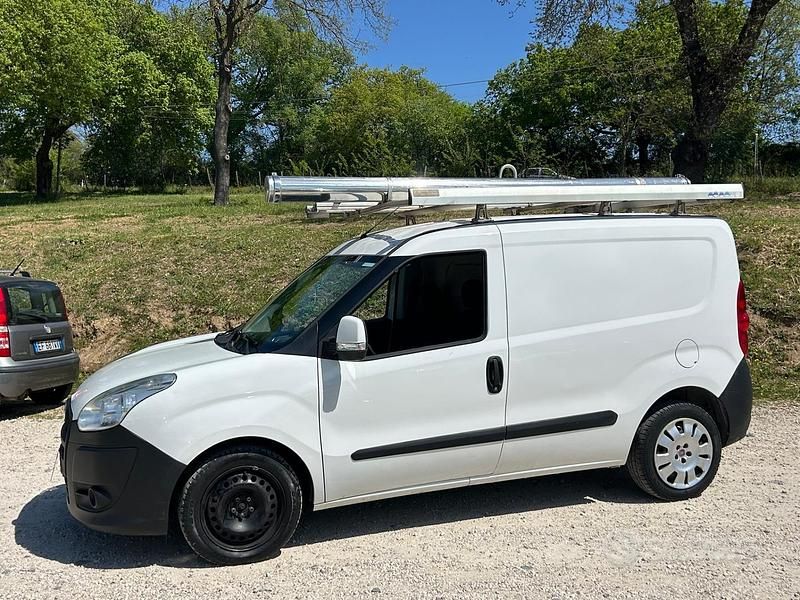 Usata Fiat Doblò Dynamic 105 CV (77 kW) 2014 Bianco Monovolume