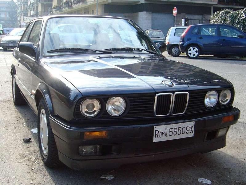 Usata BMW 318 136 CV (100 kW) 1990 Coupé