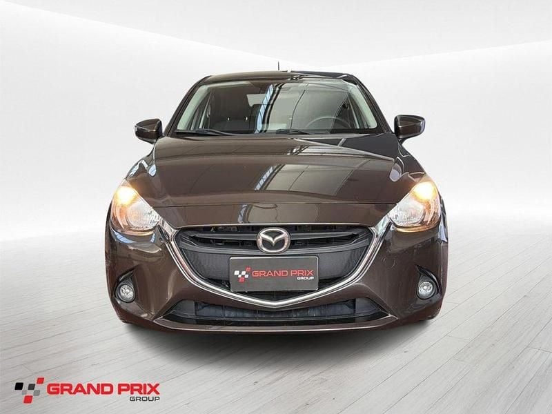 Begagnad Mazda 2 Evolve 105 HK (77 kW) 2017 Grå Sedan