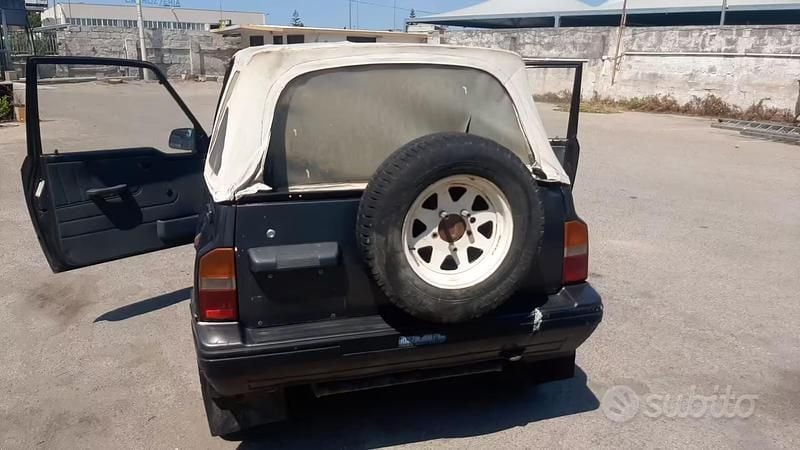 Usata Suzuki Vitara 1990 Grigio Monovolume