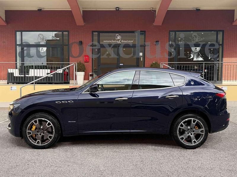 Usata Maserati Levante GranLusso 430 CV (316 kW) 2020 Blu passione SUV