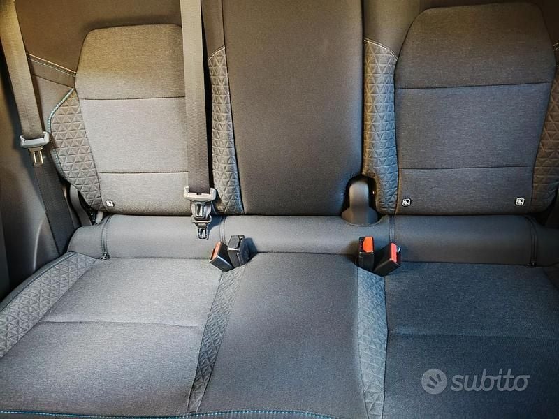Nuova Renault Captur 101 CV (74 kW) 2025 Nero SUV