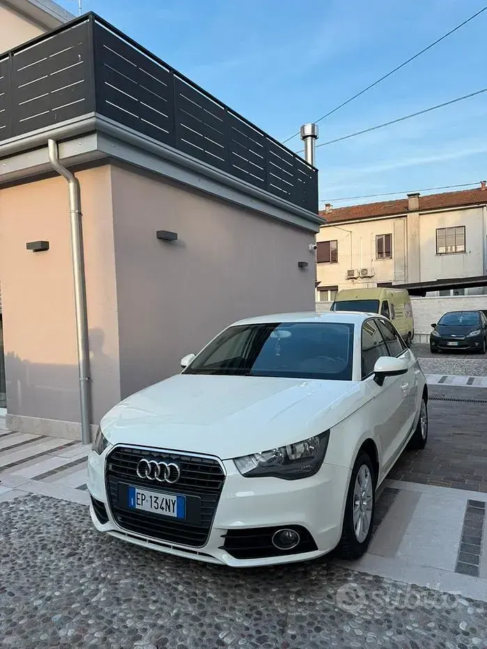 Usata Audi A1 90 CV (66 kW) 2013 Bianco Utilitaria