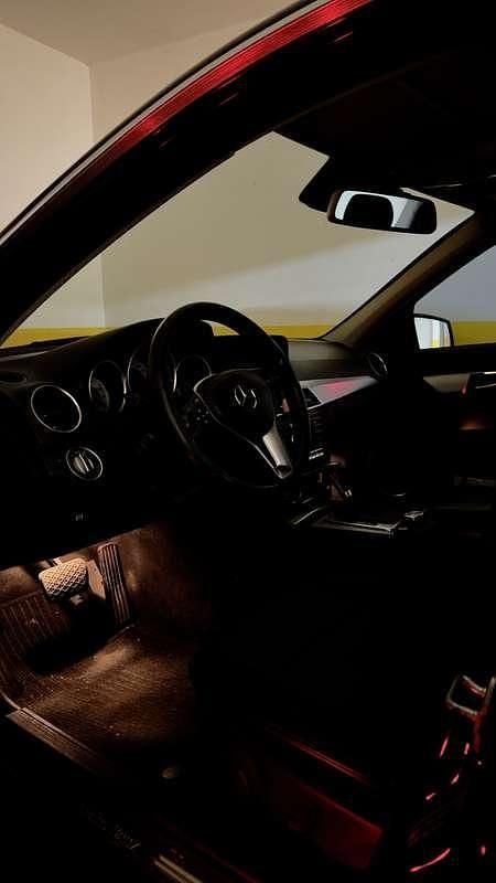 Usata Mercedes C200 Avantgarde 136 CV (100 kW) 2012 Nero Berlina