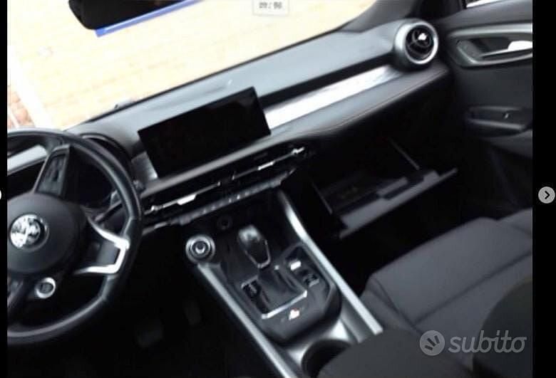 Usata Alfa Romeo Tonale Ti 130 CV (95 kW) 2023 Rosso SUV