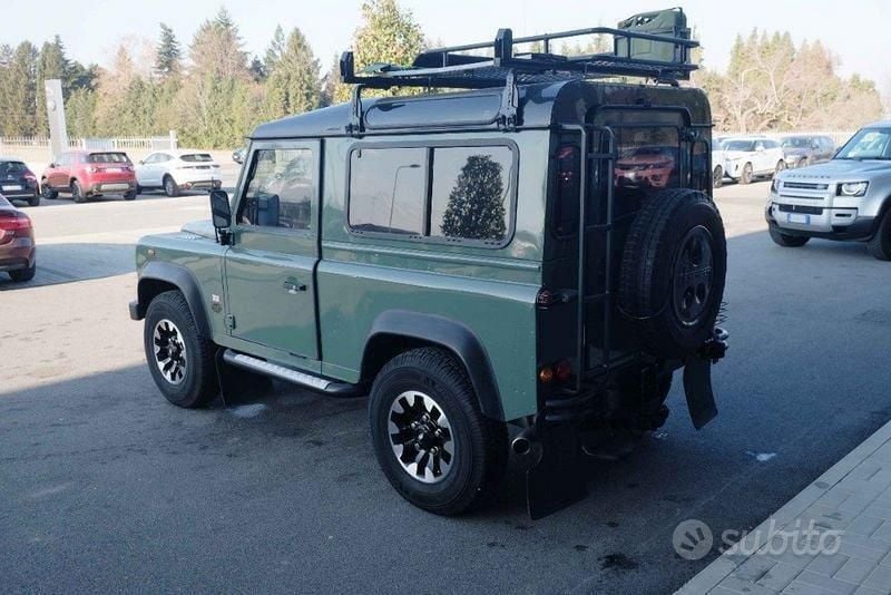 Usata Land Rover Defender S 122 CV (89 kW) 2008 Verde SUV