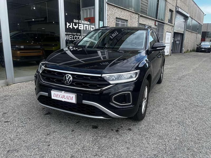 Usata VW T-Roc Life 110 CV (80 kW) 2022 Nero SUV