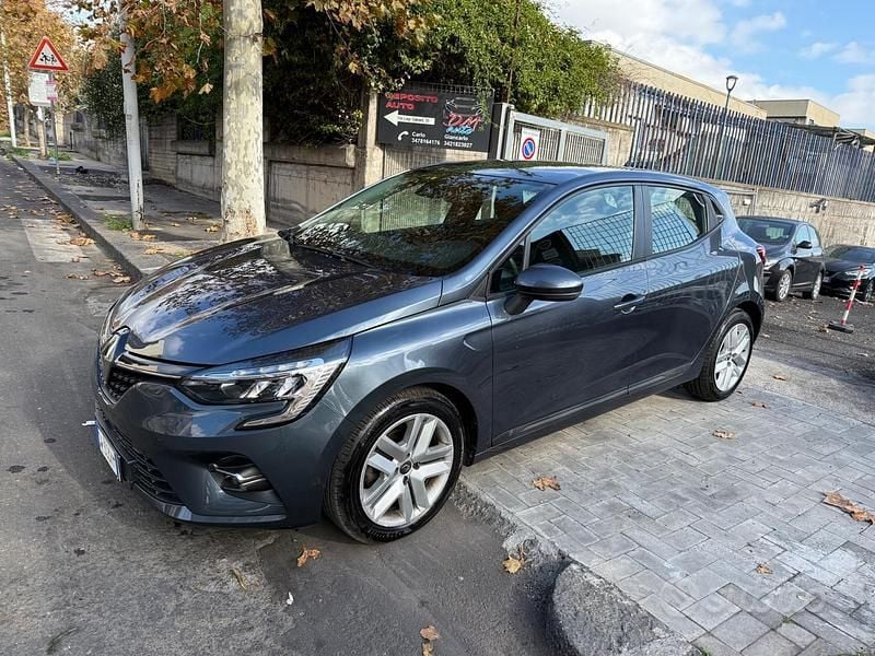 Usata Renault Clio V Techno 91 CV (66 kW) 2022 Grigio Berlina
