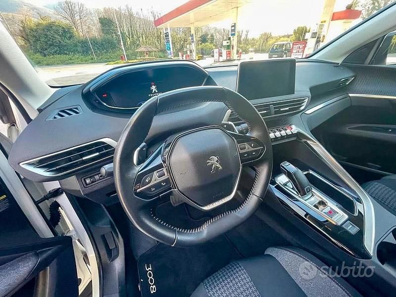 Usata Peugeot 3008 Allure 131 CV (96 kW) 2020 Station wagon