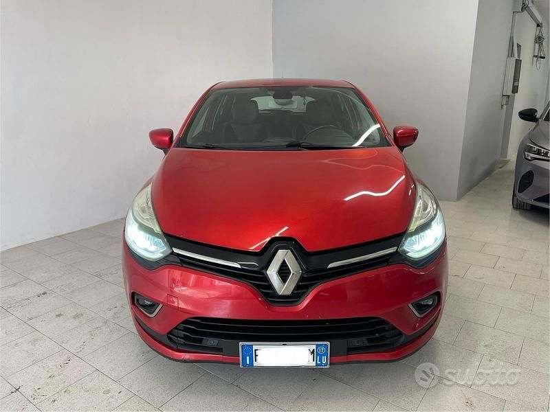 Usata Renault Clio IV Intens 90 CV (66 kW) 2017 Rosso Berlina