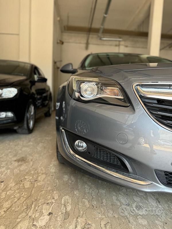 Usata Opel Insignia 136 CV (100 kW) 2016 Grigio Station wagon