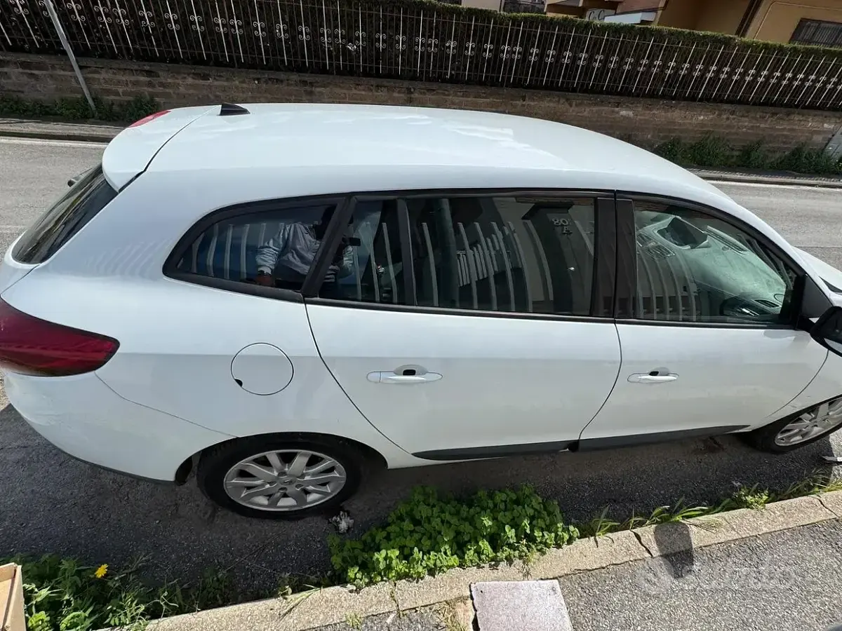 Usata Renault Mégane GrandTour 110 CV (80 kW) 2008 Bianco Station wagon